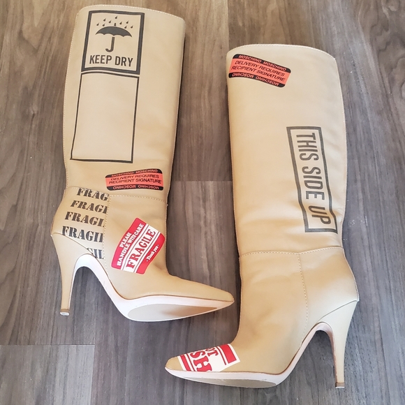 MOSCHINO - UPS mockup tall boots - Picture 8 of 16